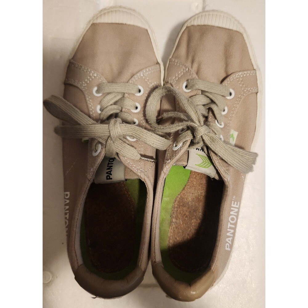 Cariuma Pantone OCA Low canvas lace up Casual sneakers size women 9 mens 7.5